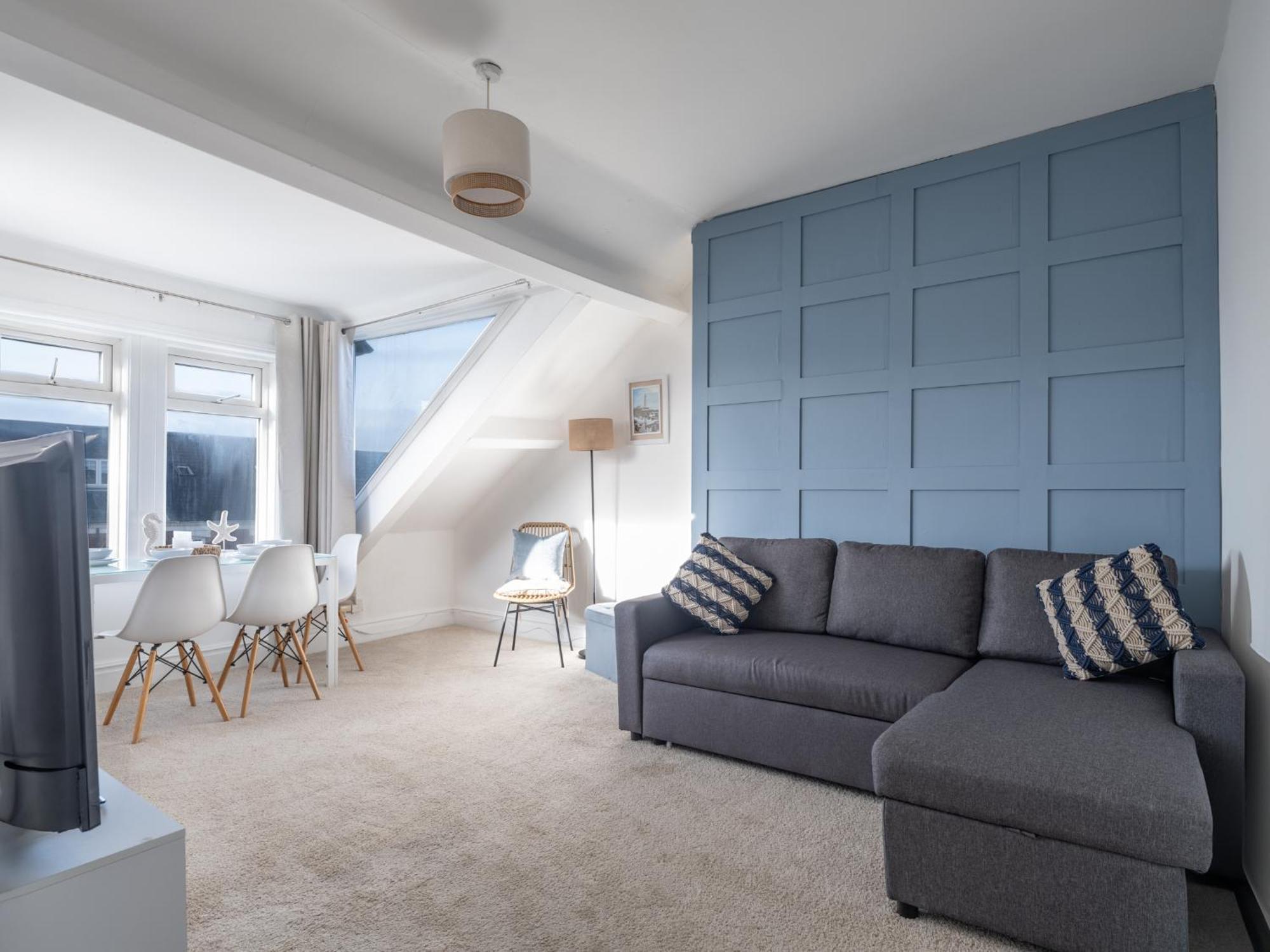 Cosy Coastal *